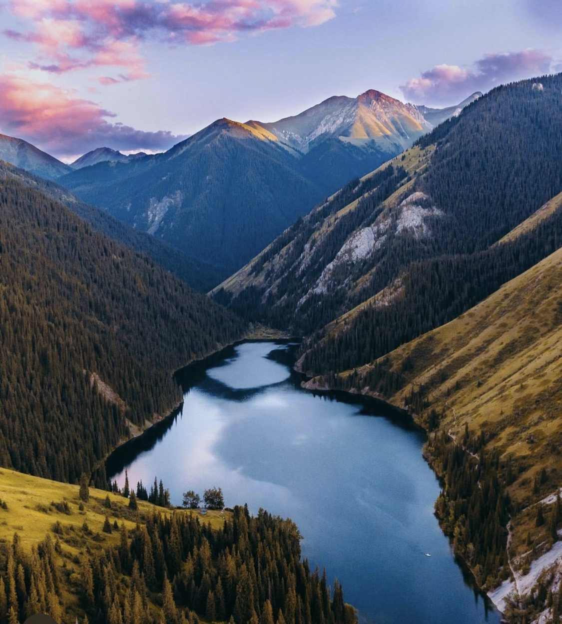 TWINS LAKES HIKE